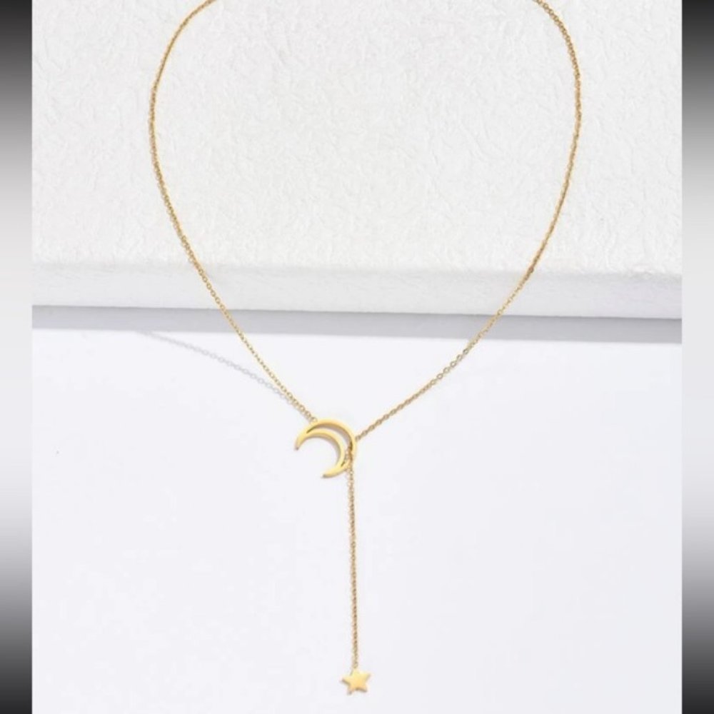 Stellar Radiance Necklace - Picture 2 of 3